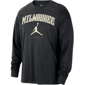Milwaukee Bucks Essential Jordan NBA-herenshirt met lange mouwen - Zwart