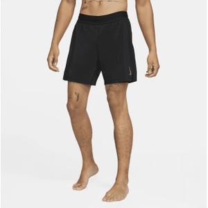 Nike Yoga 2-in-1-herenshorts - Zwart