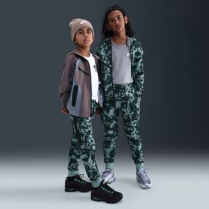 Nike Tech joggingbroek van fleece met camouflageprint voor jongens - Groen