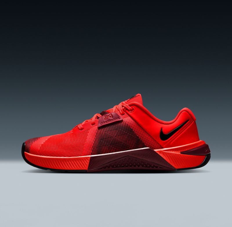 Nike - Metcon 10 - Trainingsschoenen - Rood