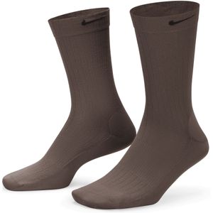 Nike Doorschijnende crew sokken voor dames (1 paar) - Bruin