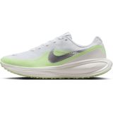 Nike - Revolution 8 - Hardloopschoenen - Bruin