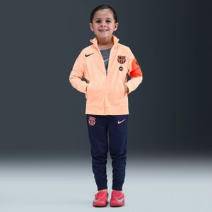 FC Barcelona Strike Derde Nike Dri-FIT Total 90 knit voetbaltrainingspak voor kleuters - Oranje