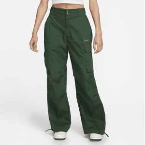 Nike Sportswear ruimvallende geweven cargobroek voor dames met hoge taille - Groen