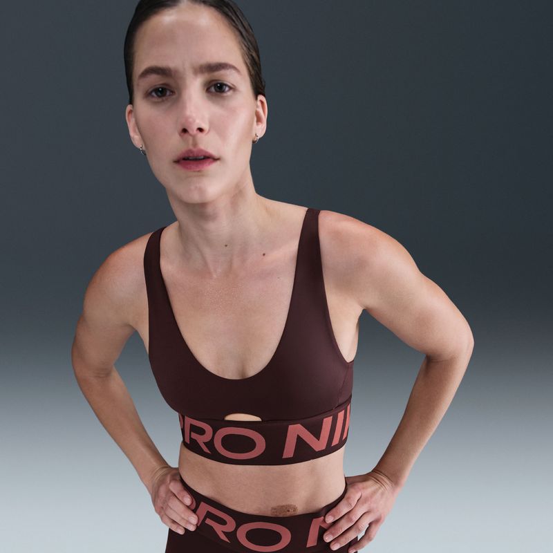 Nike Indy Plunge - Sport bh - Rood - Padded - Medium Ondersteuning