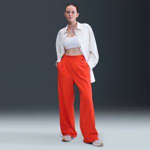 Nike 24.7 PerfectStretch Dri-FIT ruime damesbroek met hoge taille en wijde pijpen - Rood