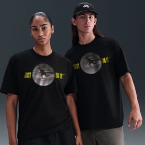 Just Do It: Nike SB skate-T-shirt - Zwart