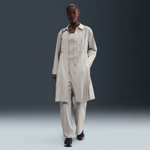Nike 24.7 PerfectStretch oversized trenchcoat met Dri-FIT voor dames - Bruin