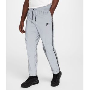 Nike Tech geweven herenbroek met reflecterend design - Grijs