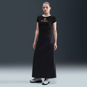 Nike Chill Poplin ruimvallende geweven rok - Zwart