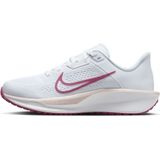 Nike Quest 6 hardloopschoenen voor dames (straat) - Wit