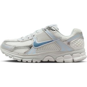 Nike Zoom Vomero 5 damesschoenen met accenten met reflecterend design - Grijs