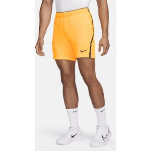 NikeCourt Advantage Dri-FIT tennisshorts voor heren (18 cm) - Oranje