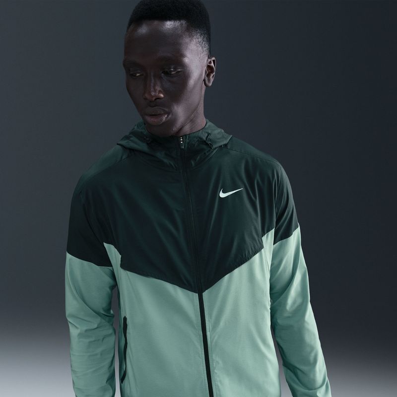 Nike Impossibly Light Windrunner hardloopjack voor heren - Groen