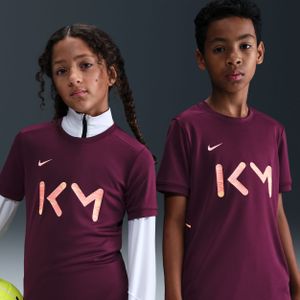 Kylian Mbappé Academy voetbalshirt met korte mouwen en Dri-FIT voor kids - Rood