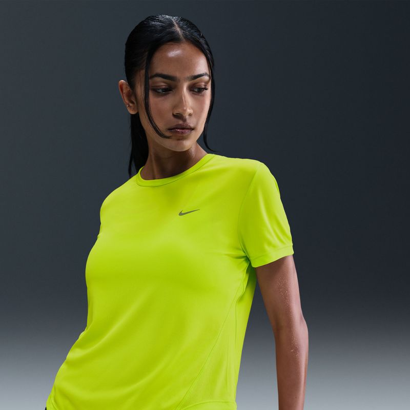 Nike Tempo Dri-FIT hardlooptop met korte mouwen voor dames - Groen