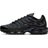 Nike - Air Max Plus - Sneakers - Zwart