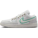 Jordan 1 Low SE - Sneakers - Grijs - Suède