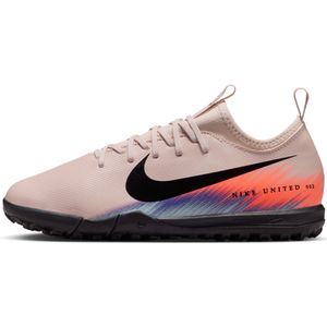 Nike United Jr. Mercurial Vapor 16 Academy low-top voetbalschoenen voor kids (turf) - Roze