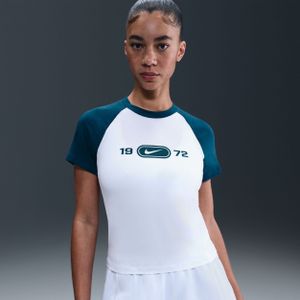 Nike Chill Knit - Aansluitend T-shirt - Wit