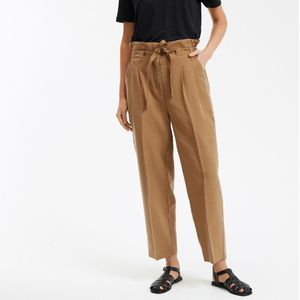 Carrot broek met hoge taille LA REDOUTE COLLECTIONS. Tencel/lyocell materiaal. Maten 36 FR - 34 EU. Beige kleur