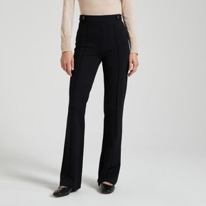 Flare broek ONLY TALL. Viscose materiaal. Maten XL/L36. Zwart kleur