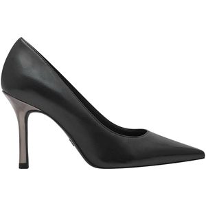 Pumps met puntige top TAMARIS. Synthetisch materiaal. Maten 39. Zwart kleur