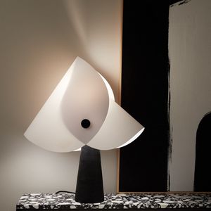 Lamp, Orukami, design E. Gallina AM.PM. Stof materiaal. Maten één maat. Wit kleur