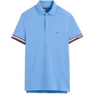 Rechte polo met geborduurd logo, jerseyvoering TOMMY HILFIGER. Bio katoen materiaal. Maten S. Blauw kleur