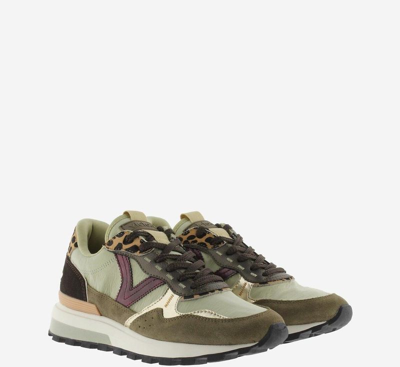 Sneakers Luna VICTORIA. Leer materiaal. Maten 38. Groen kleur