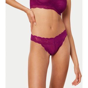 Tanga in kant Lift Smart TRIUMPH. Polyamide materiaal. Maten L. Roze kleur