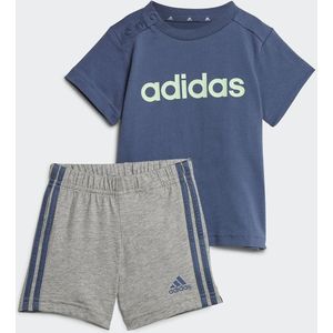 2-delig ensemble, T-shirt en short adidas Performance. Katoen materiaal. Maten 12/18 mnd - 74/81 cm. Grijs kleur