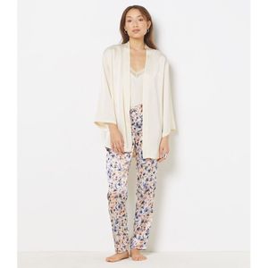 3-delig pyjama Ensemble Jizzy ETAM. Polyester materiaal. Maten L. Beige kleur