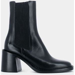 Bottines in leer met elastiek Danube JONAK. Leer materiaal. Maten 40. Zwart kleur