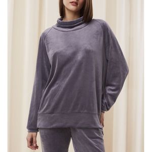 Sweater in fluweel homewear Cozy Comfort TRIUMPH. Viscose materiaal. Maten 46 FR - 44 EU. Grijs kleur