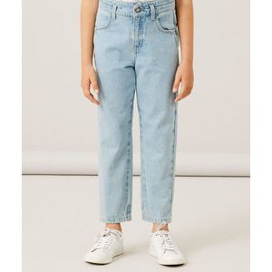 Mom jeans NAME IT. Katoen materiaal. Maten 9 jaar - 132 cm. Blauw kleur