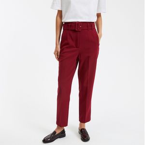 Slim broek met ceintuur LA REDOUTE COLLECTIONS. Polyester materiaal. Maten 48 FR - 46 EU. Rood kleur