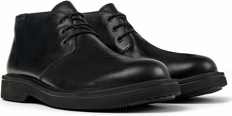 Hoge derby's in leer Norman CAMPER. Leer materiaal. Maten 42. Zwart kleur