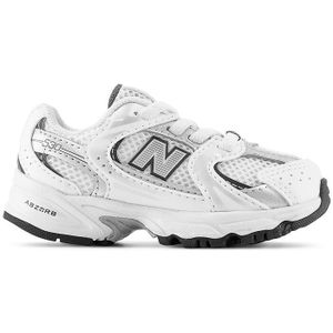 Sneakers IZ530 NEW BALANCE. Polyurethaan materiaal. Maten 25. Wit kleur