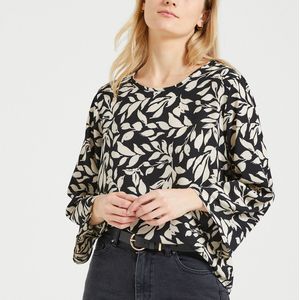 Bedrukte blouse, wijde mouwen JDY. Polyester materiaal. Maten L. Zwart kleur