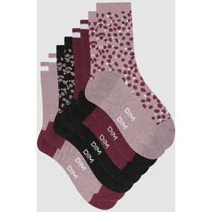 Set van 4 paar sokken met fantasie DIM. Polyester materiaal. Maten 37/41. Violet kleur