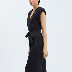 Lange jumpsuit, te strikken VILA. Polyester materiaal. Maten 42 FR - 40 EU. Zwart kleur