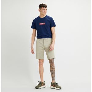 Standaard taps toelopende chino shorts LEVI'S. Katoen materiaal. Maten 28 (US) - 42 (EU). Beige kleur