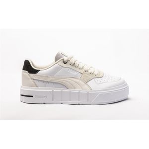 Sneakers Cali Court Pure Luxe PUMA. Leer materiaal. Maten 40. Wit kleur