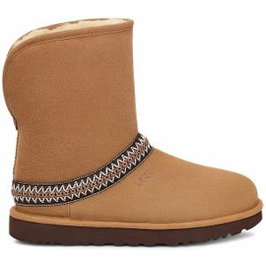 Bottines Classic Short Crescent UGG. Leer materiaal. Maten 41. Kastanje kleur