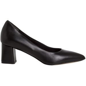 Pumps in leer TAMARIS. Leer materiaal. Maten 36. Zwart kleur