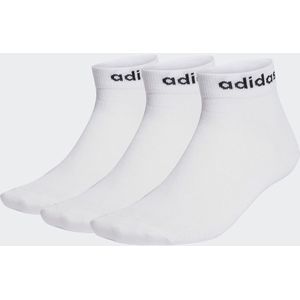 Set van 3 paar sokken Think Linear adidas Performance. Katoen materiaal. Maten XL+. Wit kleur