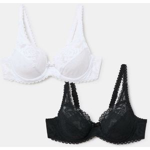 Set van 2 omsluitende BH's Flower Elegance PLAYTEX. Kant materiaal. Maten 100D FR - 85D EU. Wit kleur