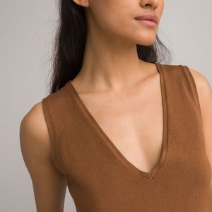 Basic tanktop in tricot, V-hals LA REDOUTE COLLECTIONS. Viscose materiaal. Maten XXL. Kastanje kleur