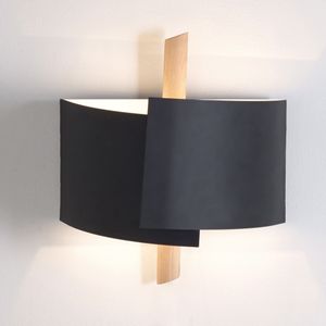 Wandlamp in staalmetaal en beukenhout, Stolico SO'HOME. Metaal materiaal. Maten één maat. Zwart kleur